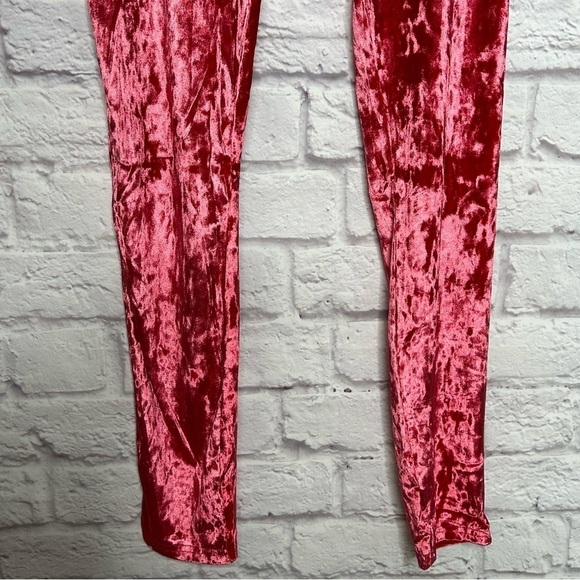 NWT Fabletics High Waisted Crushed Velour Crossover Leggings - Picture 8 of 16